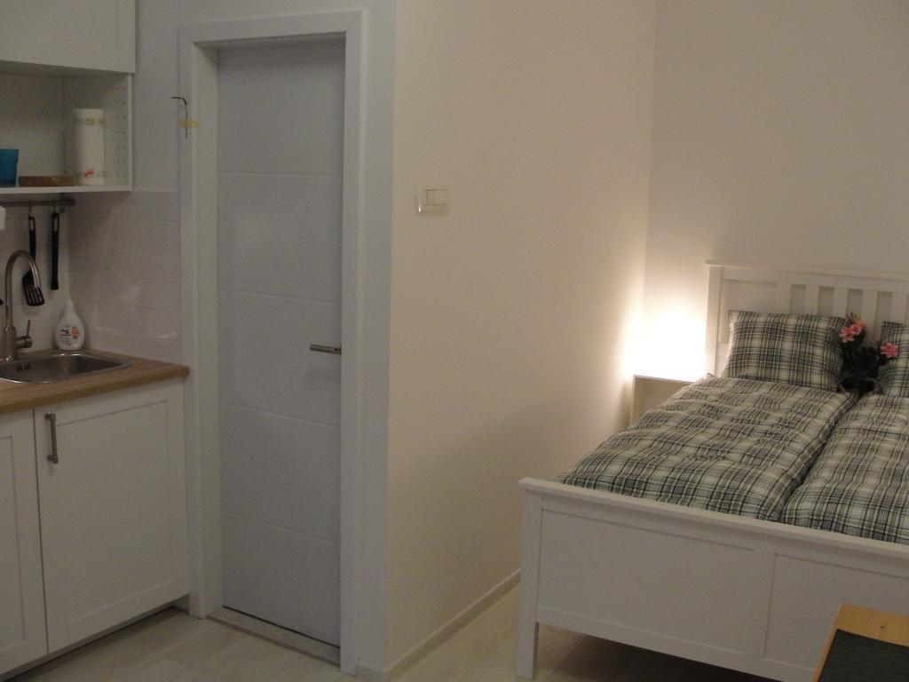 Studio apartment - Green door Zagreb Buitenkant foto