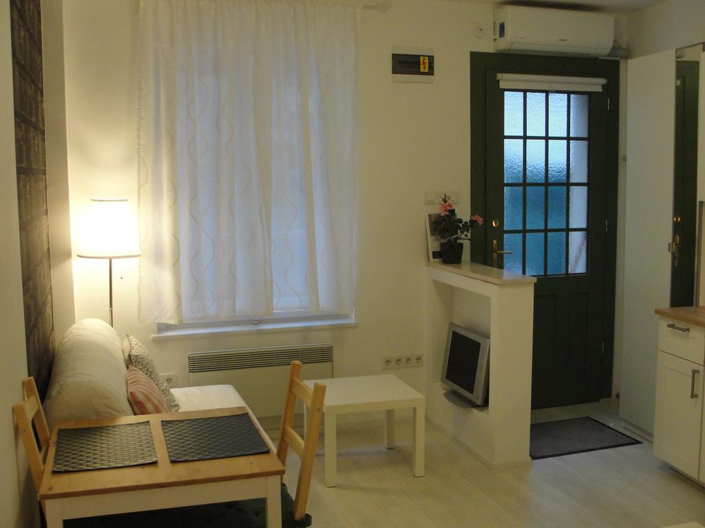 Studio apartment - Green door Zagreb Buitenkant foto